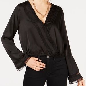 Brand new never worn juniors top size m